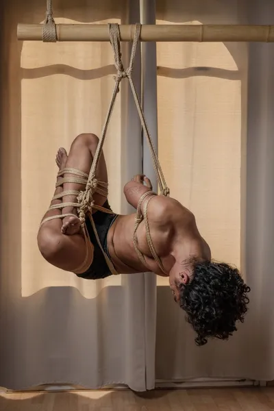 Beautiful torsion — Rigger: Kay, Model: Michael