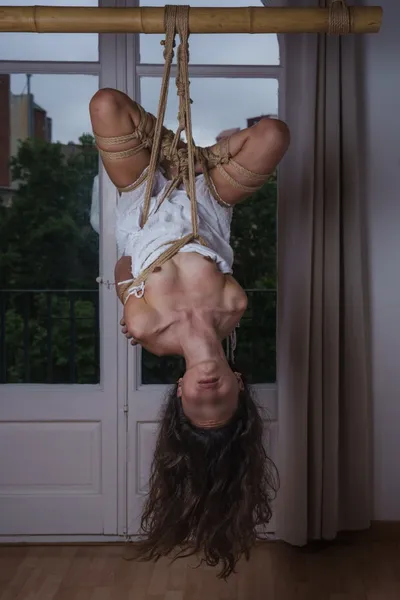 Agura — Rigger: Kay, Model: Nati